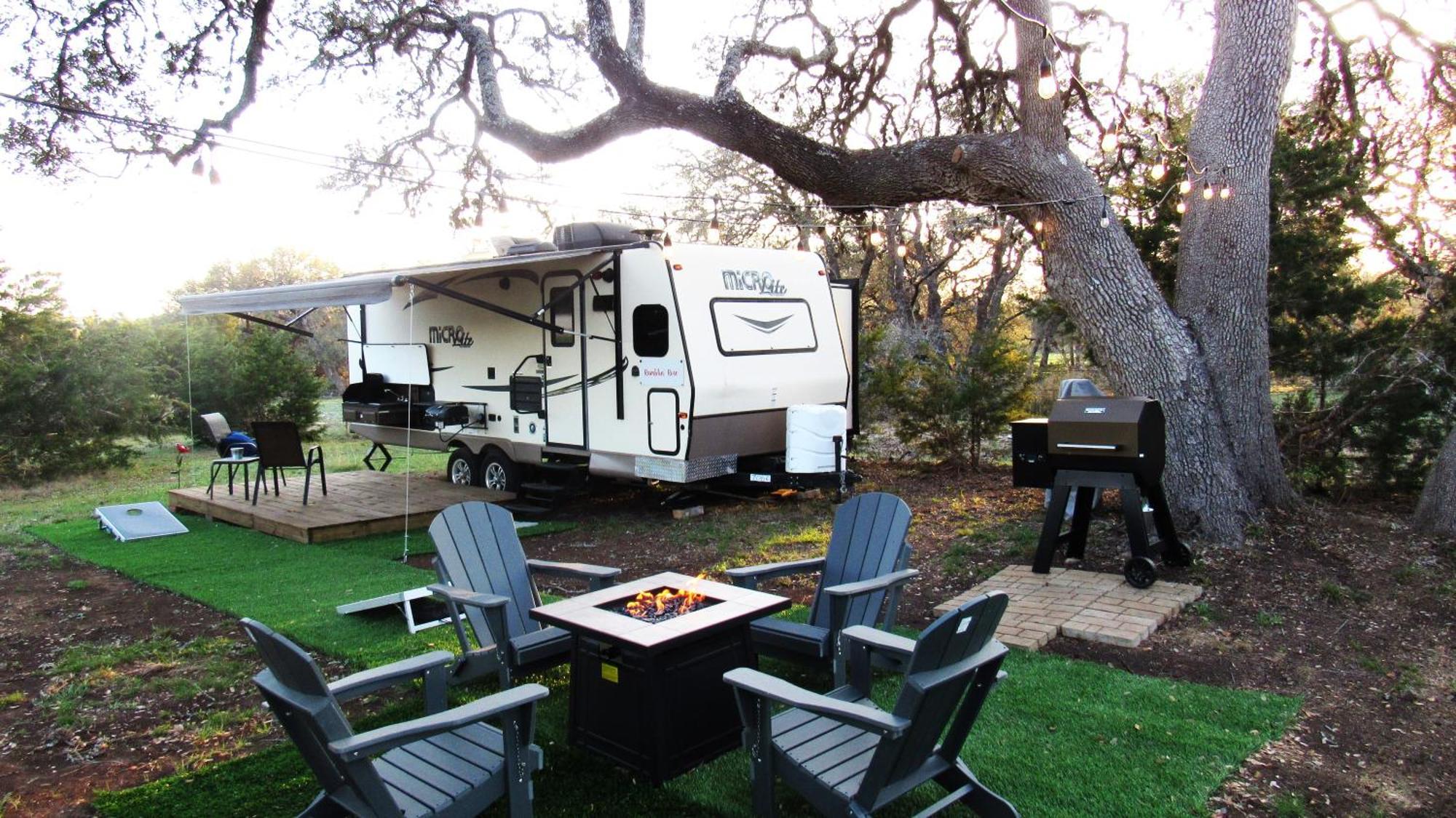 The Alexander At Creek Road Hotel Dripping Springs Buitenkant foto