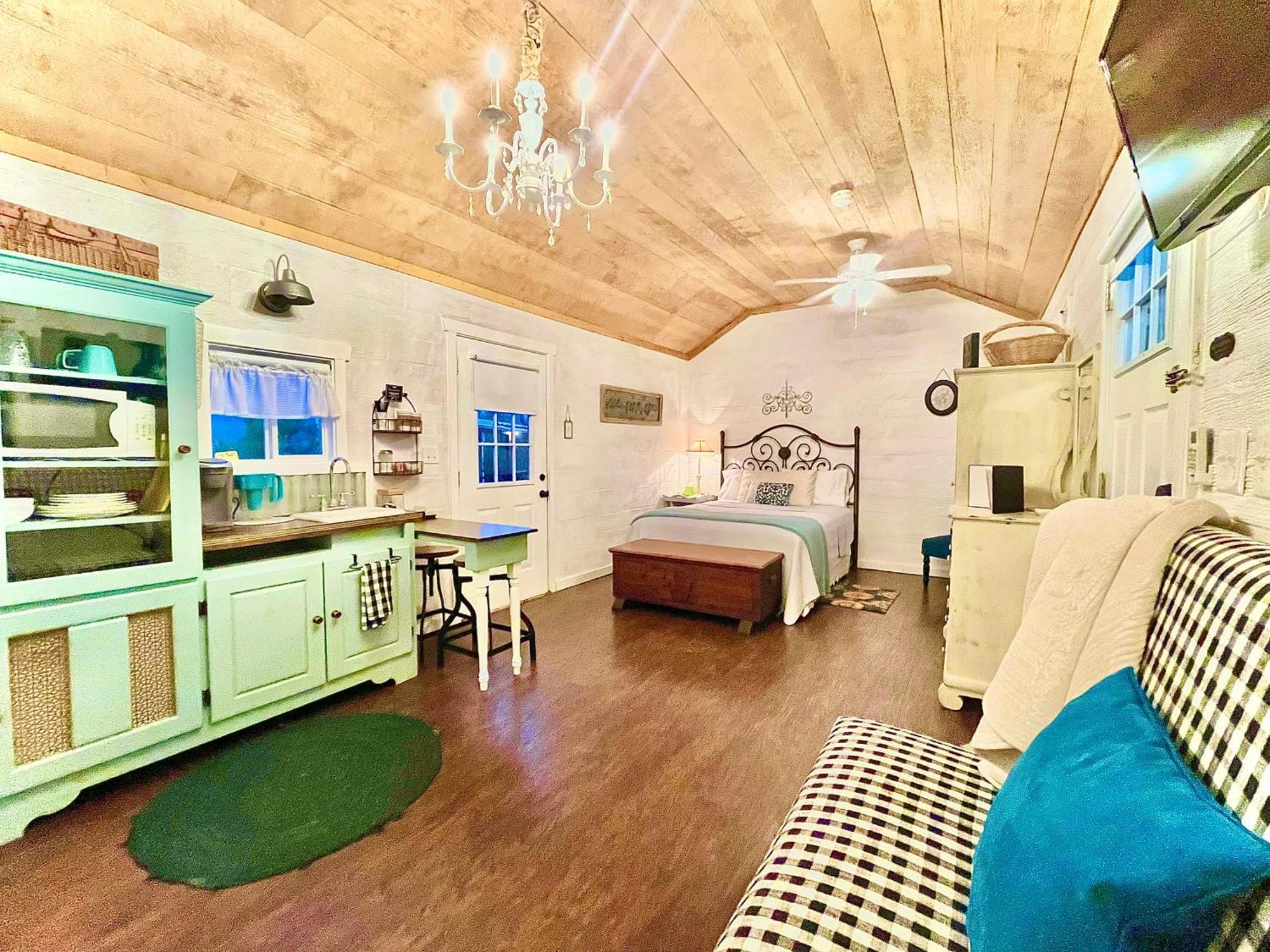 The Alexander At Creek Road Hotel Dripping Springs Buitenkant foto